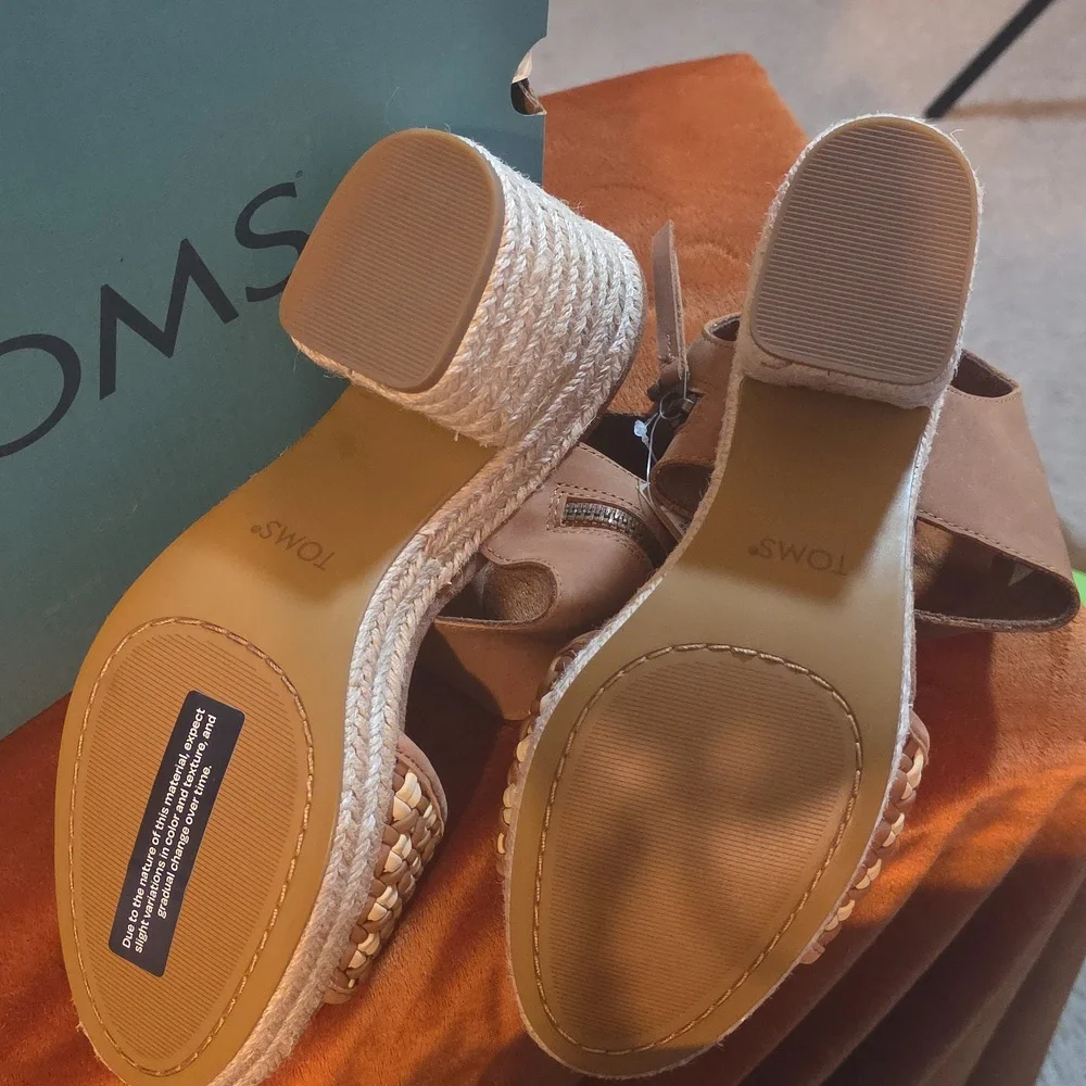 TOMS Women's Brown Wedge Sandals